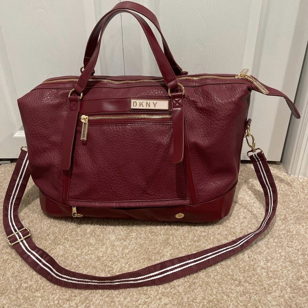 Weekender travel bag
